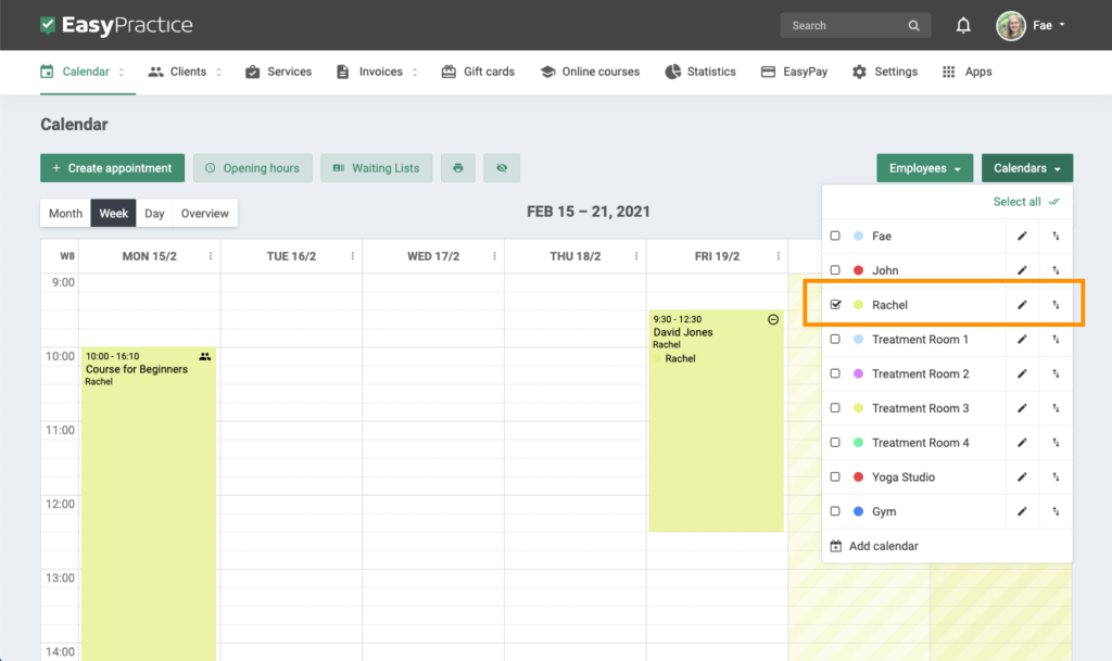 Example for how to navigate among all employees calendars. Only bookings that this employee has in their calendar are displayed.