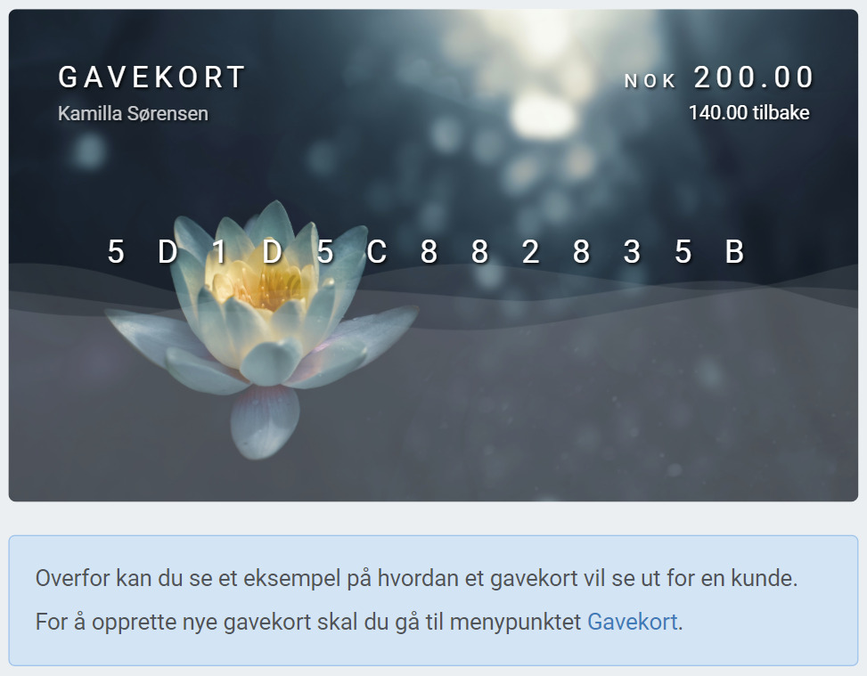 Et eksempel på hvordan et gavekort kan se ut. Bilde av en blomst med en kode og et beløp på. 