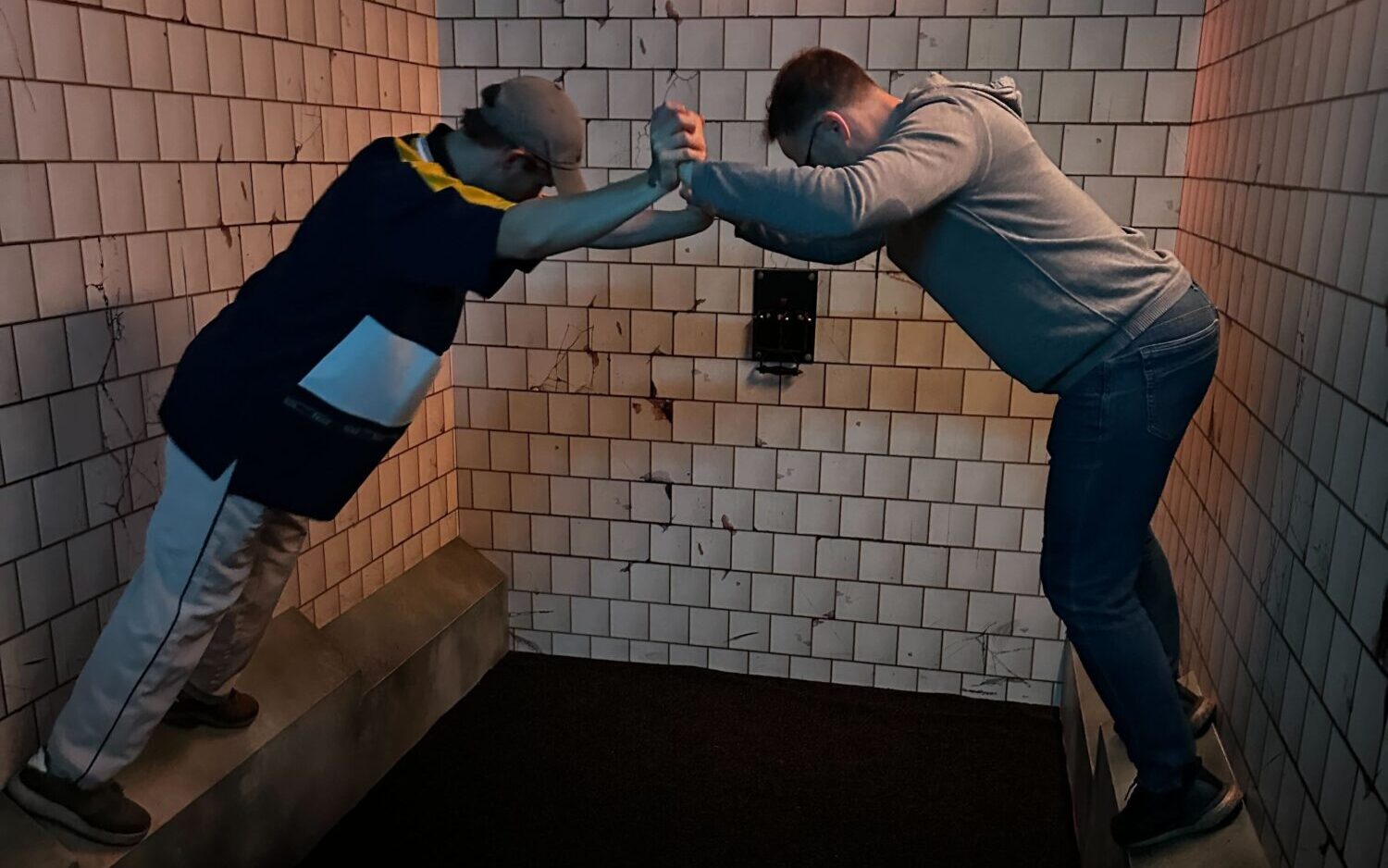 "The Floor is Lava" in Prison Island Prague – a genuine team-building exercise.